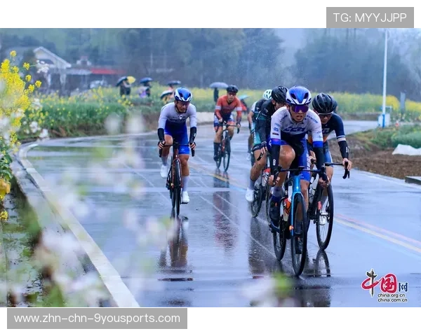 公开水域耐力赛逆风突围