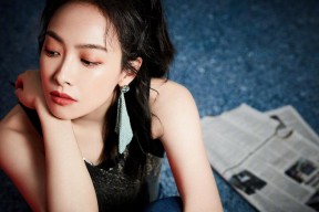 比赛最后阶段体能下滑明显教练组考虑优化轮换策略，比赛最后阶段提升到最高速度