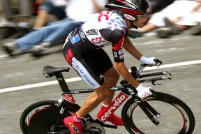 中立代表队B全队齐心协力突破自我