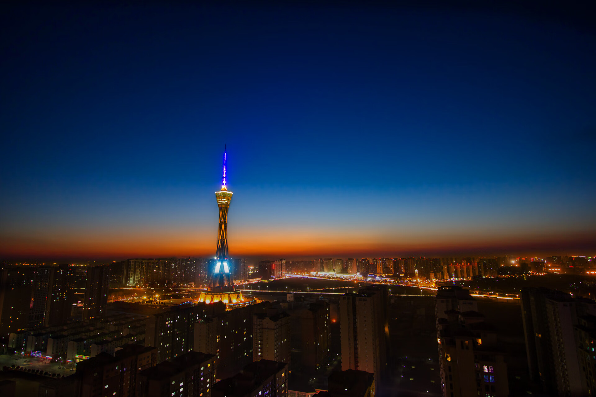 俱乐部与球迷关系互动形式单一