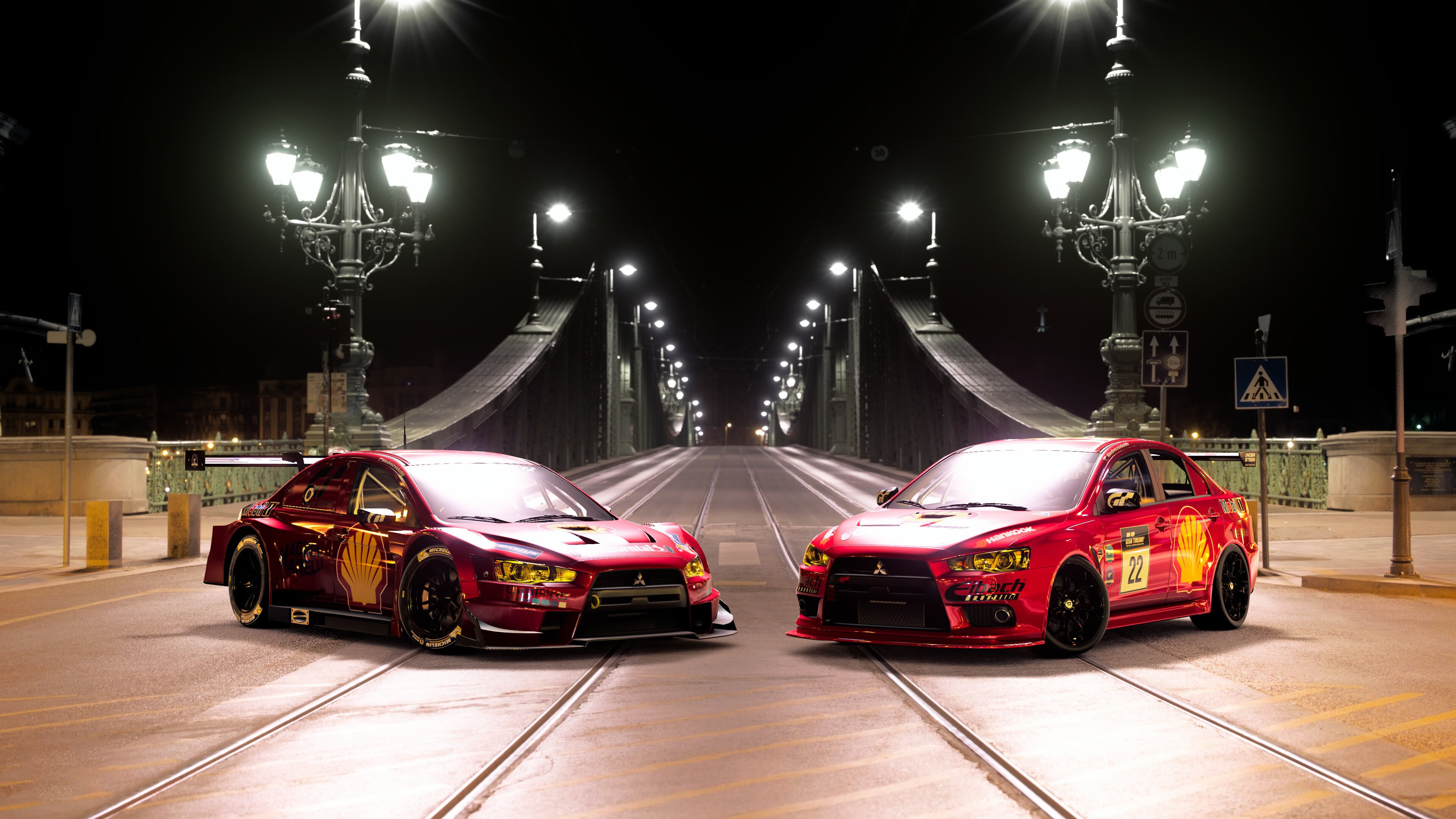 中锋与边锋频频协作，快速进攻效果明显，中锋实战技巧